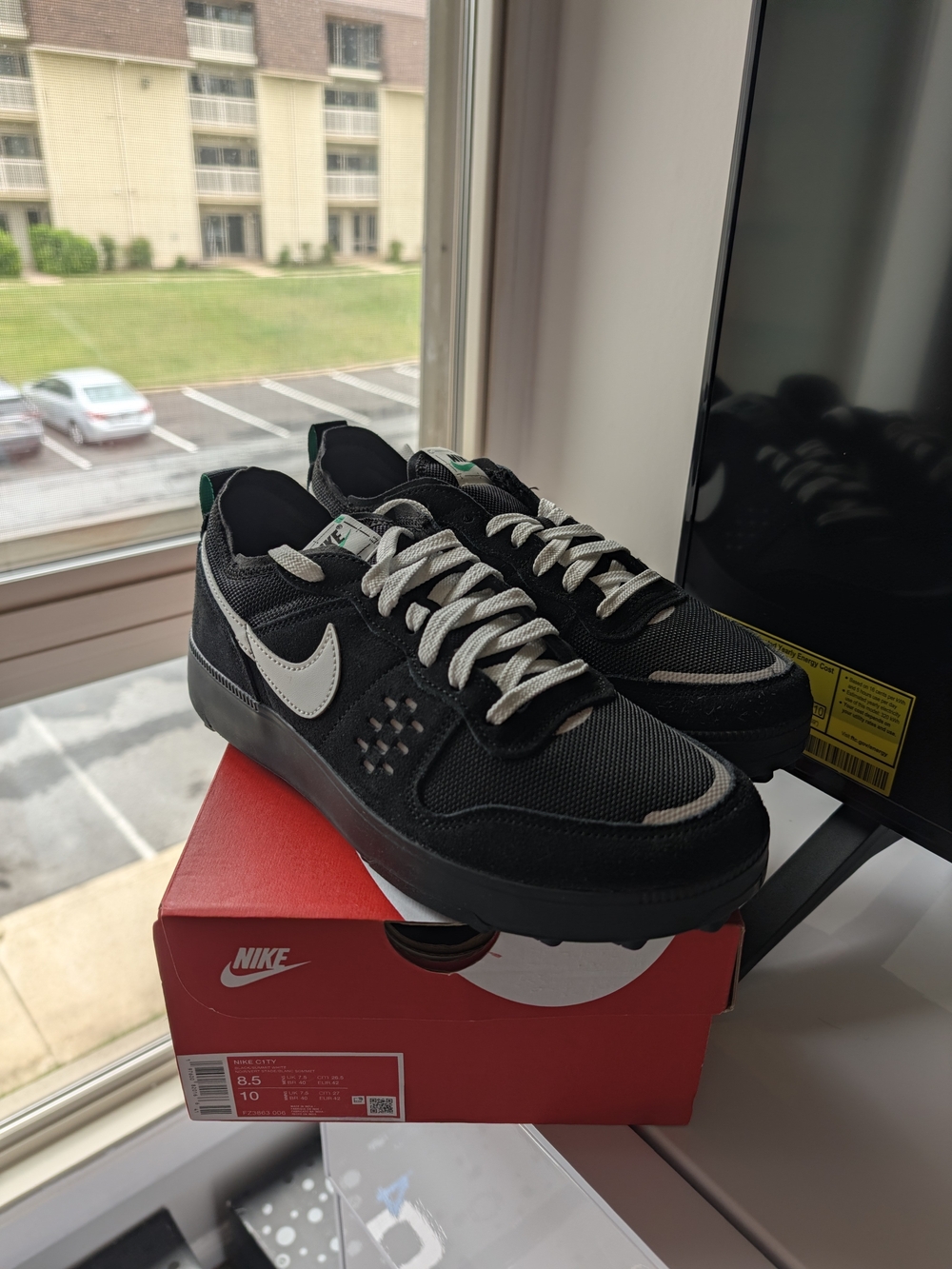 Nike C1TY